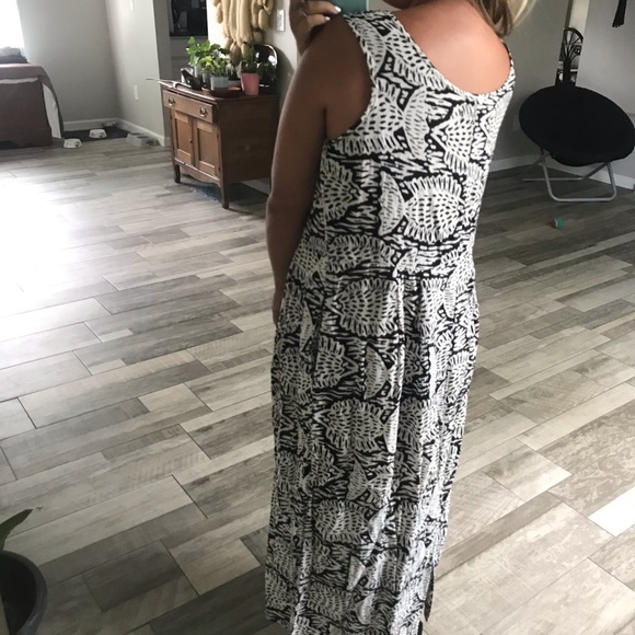 Black & White Fish Print Maxi - Picture 6 of 8
